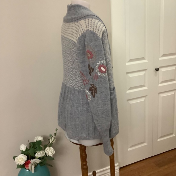 Noa Noa Wool Artsy Cardigan fits Medium - Picture 2 of 15